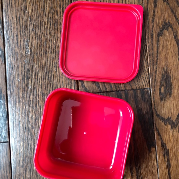 Makeup Box - Picture 2 of 3